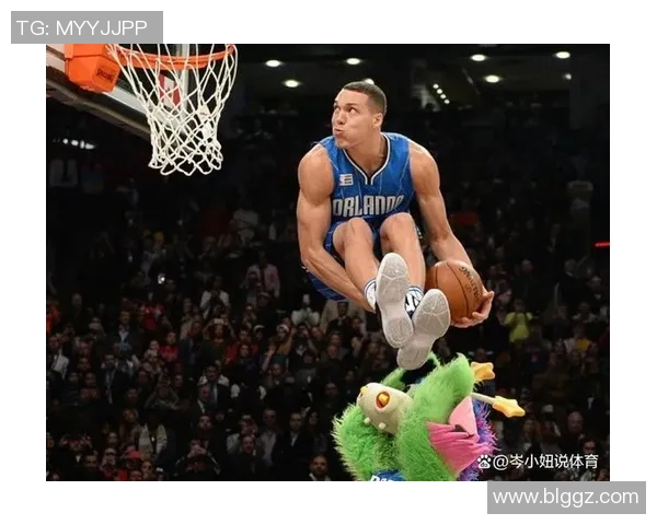 拉文与戈登精彩对决视频回顾绝妙扣篮瞬间不容错过