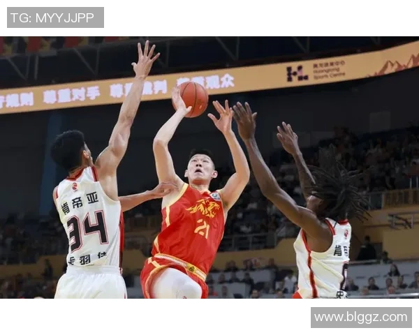 胡金秋的篮球之路：从青涩少年到CBA明星的蜕变与成长